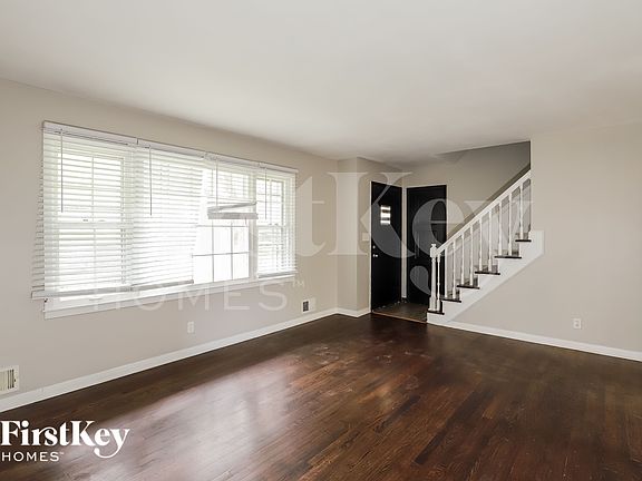 3rd image of 8712 Marty Ln