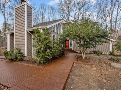 105 Oakstone Dr, Chapel Hill, NC, 27514