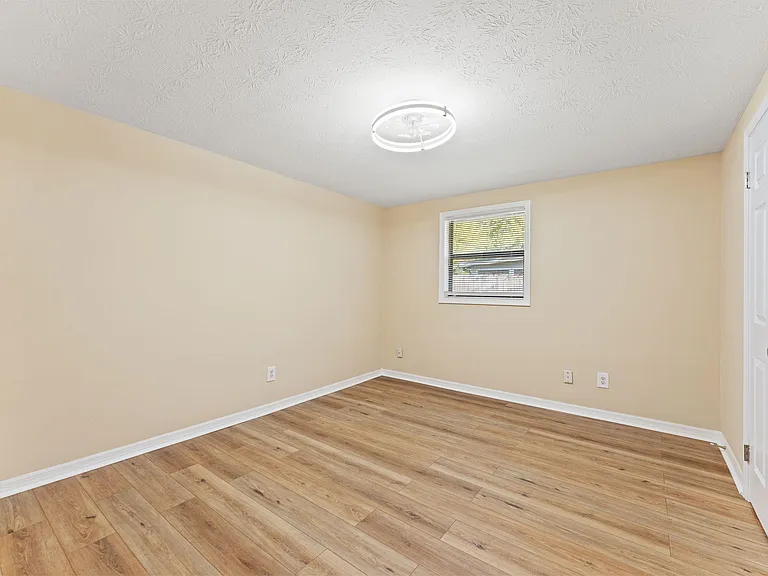 10172 Melanie Ave — Photo 12