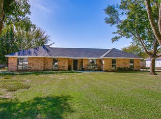 606 Meadow Lark Dr, Ovilla, TX 75154