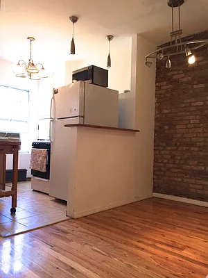 Rented by Bedford Realty USA Corp | media 12