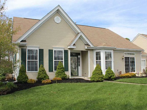 2nd image of 119 Dover Ct #27