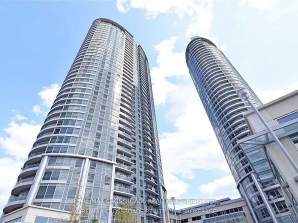 125 Village Green Sq, Toronto, ON