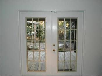 2nd image of 1009 SW 22nd St