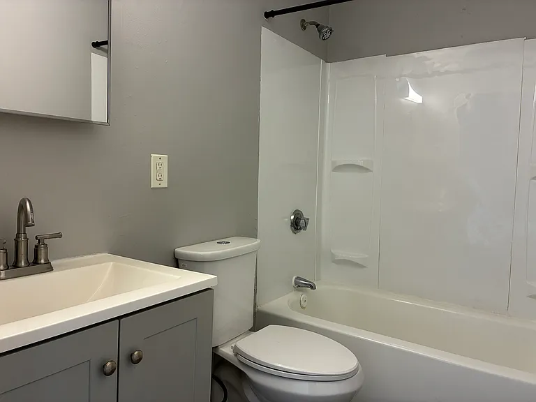 348 Main St #225 — Photo 8