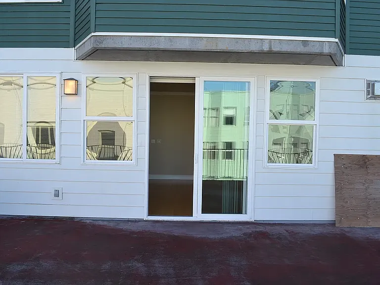 1738 Haight St #202 — Photo 14