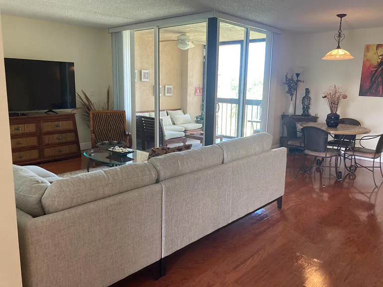 2255 Lindell Blvd #4404 — Photo 3