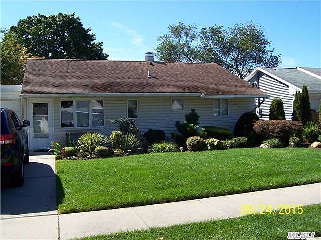1st image of 23 N Millpage Dr