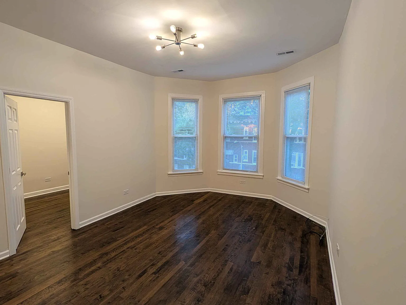 3 bed, $2,600 — Photo 1