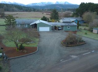 33 Mockingbird Ln, Sequim, WA 98382