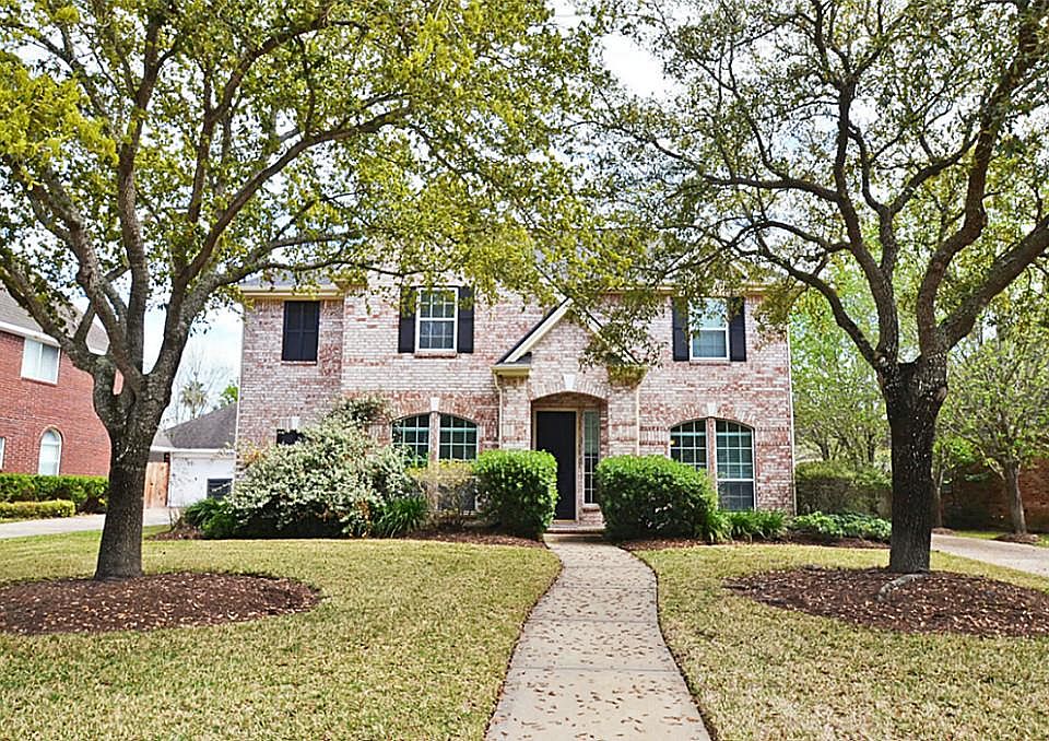 1st image of 1730 Crescent Green Dr