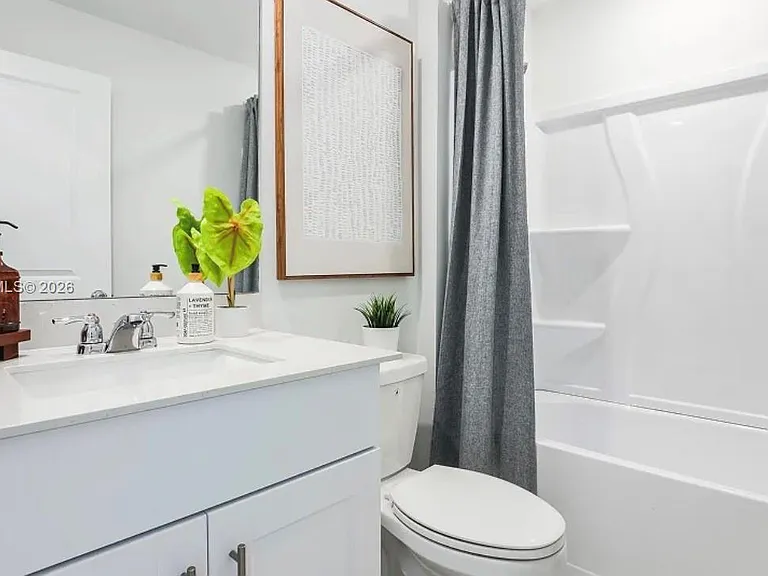 329 Marta Dr — Photo 12
