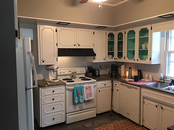 4th image of 602 N Grant Ave