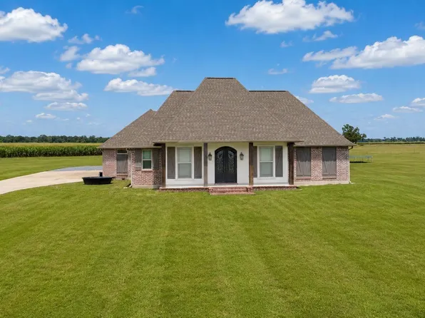 1836 Maringouin Rd E, Maringouin, LA 70757