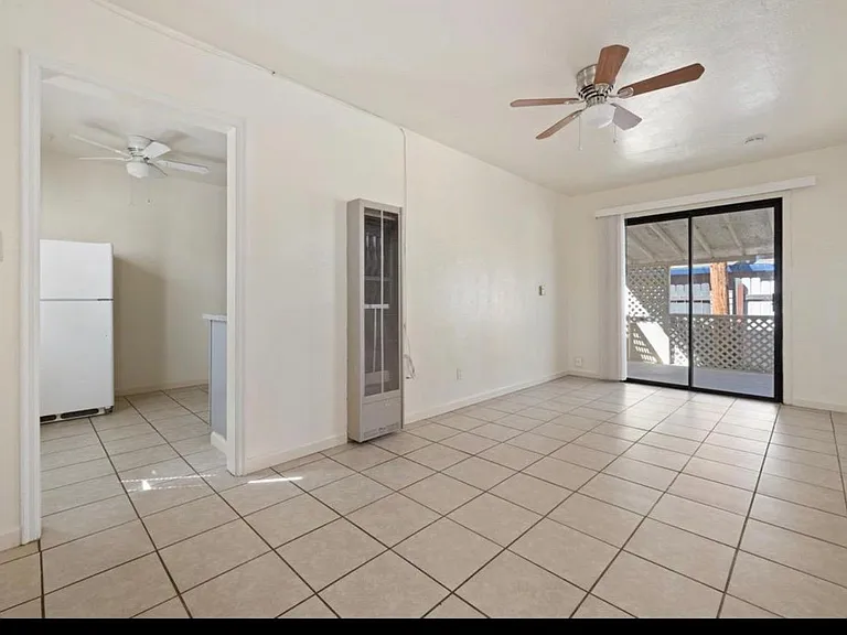 121 N Central Ave — Photo 3