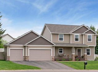 4612 Sweet St, Eagan, MN 55123