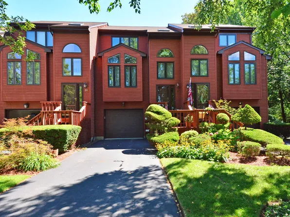 27 Sampson St, Saddle Brook, NJ 07663