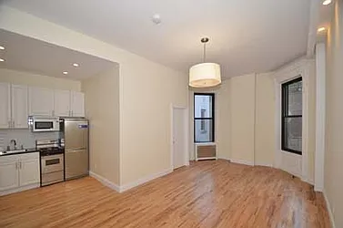 1061 Madison Avenue, #2B
