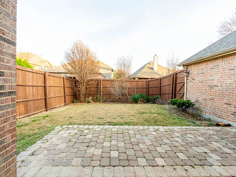 935 Panther Ln — Photo 27