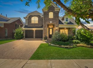 1317 Mary Horn Dr, Savannah, TX 76227