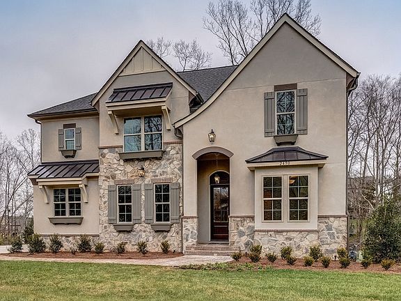 Newport II - French Cottage e