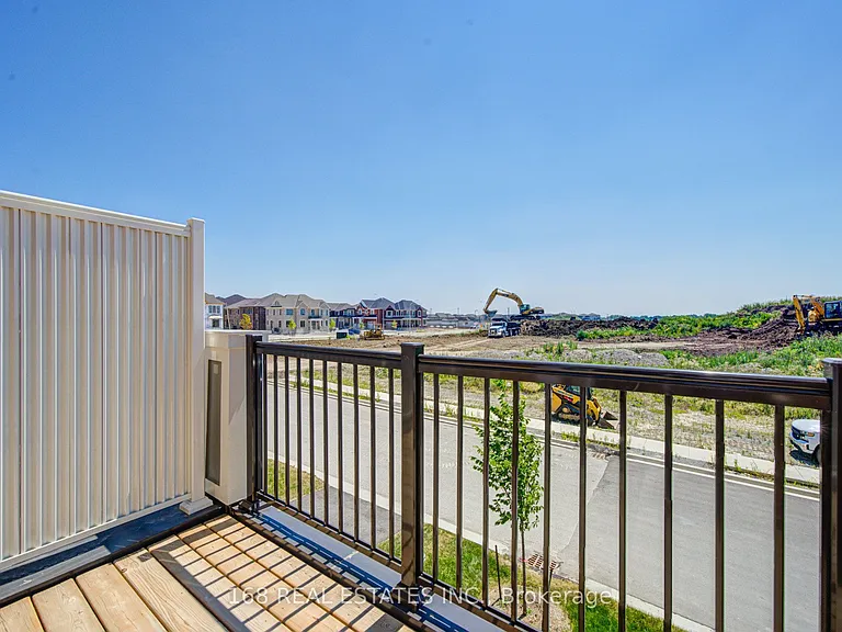 44 Azure Dr — Photo 28