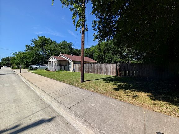 3rd image of 308 Short St