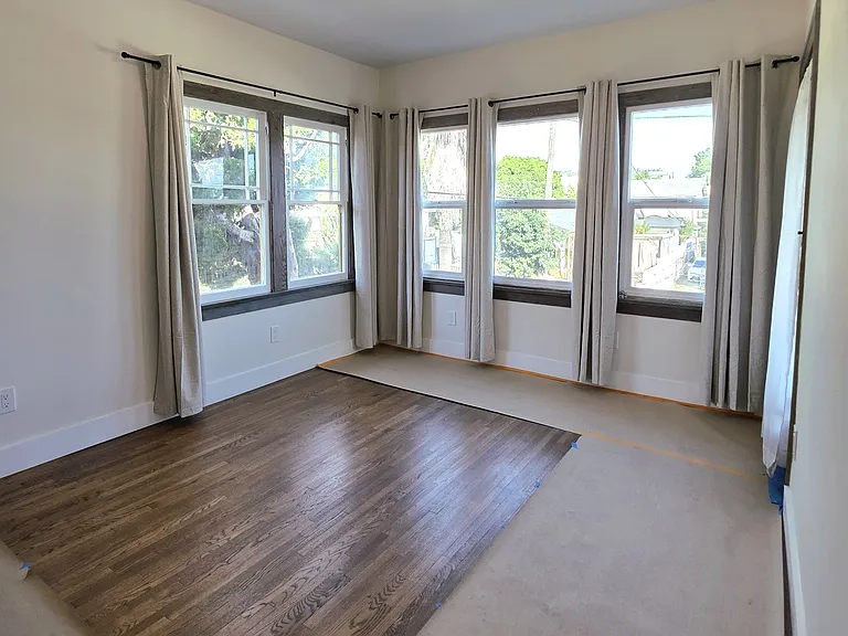 1209 Waterloo St — Photo 11