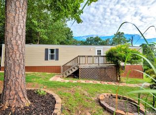 828 Hawthorne Dr, Bracey, VA 23919