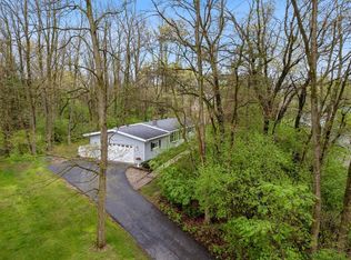 S2244 Grouse Ridge Ct, Baraboo, WI 53913