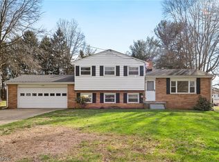 3890 Grace Dr, Kent, OH 44240