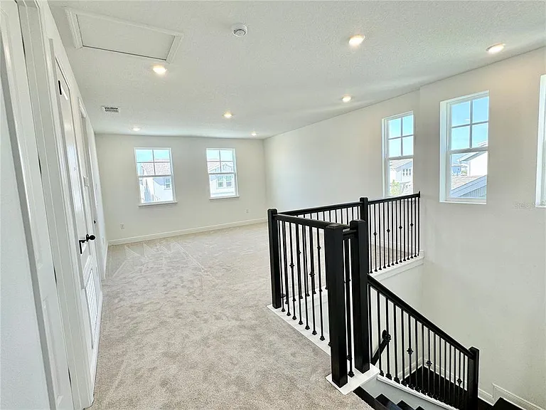 9726 Neruda St — Photo 44