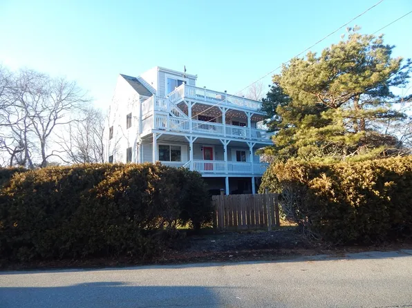 18 Remington Ln, Plymouth, MA 02360