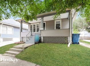 814 Bowditch Ave, Aurora, IL 60506