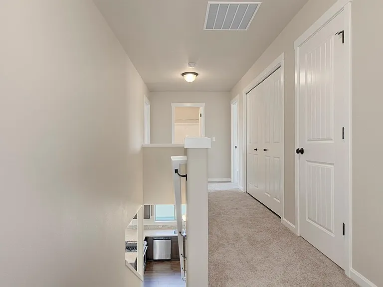 228 SE Maple St — Photo 10