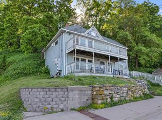 108 S Hill St, Fountain City, WI 54629