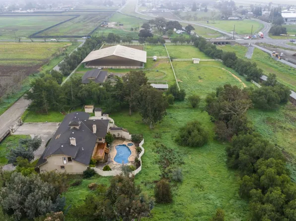 13575 Mammini Ct, San Martin, CA 95046