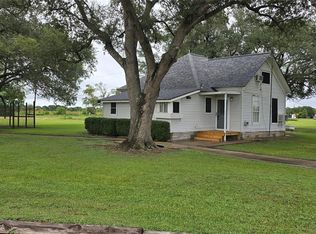 1011 6th St, Chesterville, TX 77435