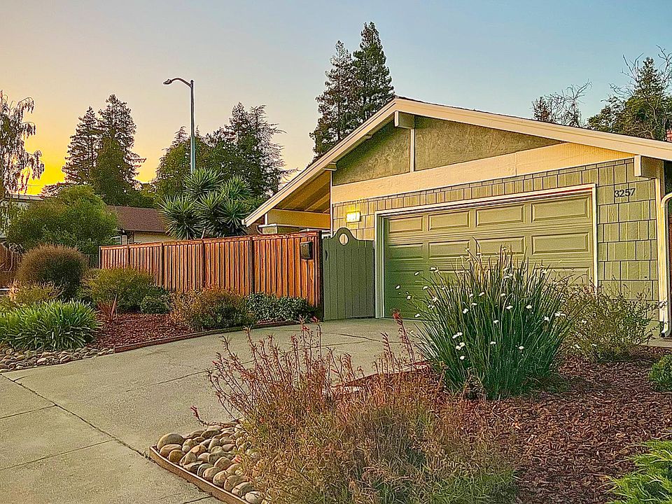 Curb appeal and completely fenced.