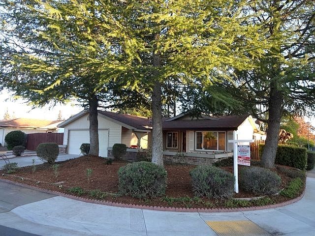 1st image of 9410 Fire King Ct