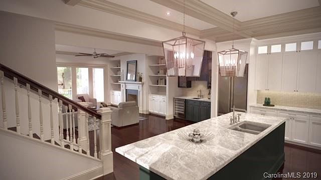 2nd image of 1202 S Kings Dr