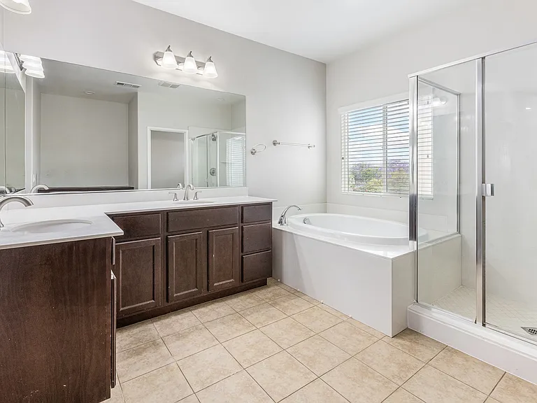 1553 Yanonali Ave — Photo 3