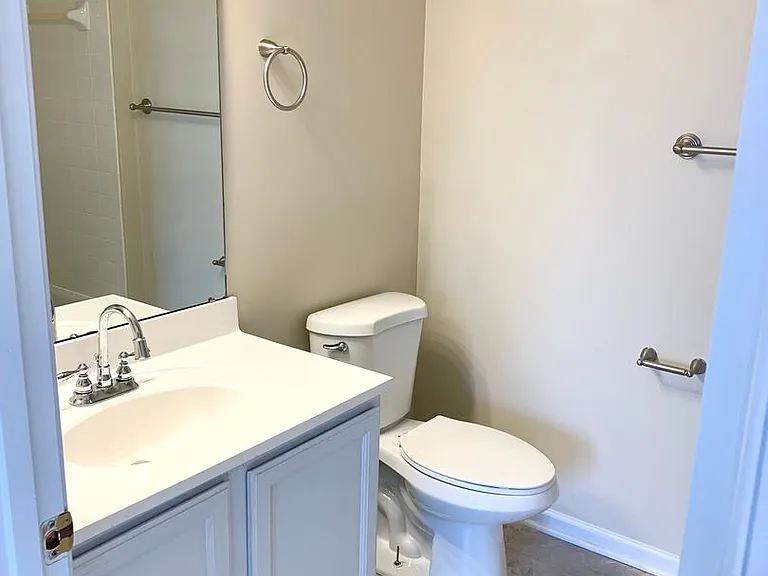 2450 Apple Blossom Ln #301 — Photo 15