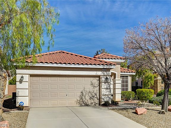 2nd image of 9486 Grove Ridge Ave