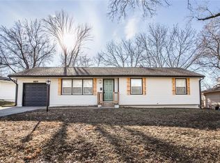 8819 E 85th St, Raytown, MO 64138