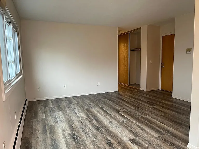722 27th Ave S #9 — Photo 5