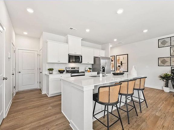 4th image of 7436 Quinn Pl