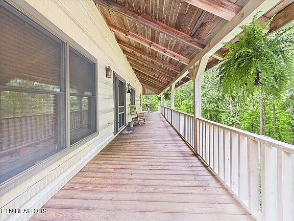 60th image of 1457 Smithfield Rd