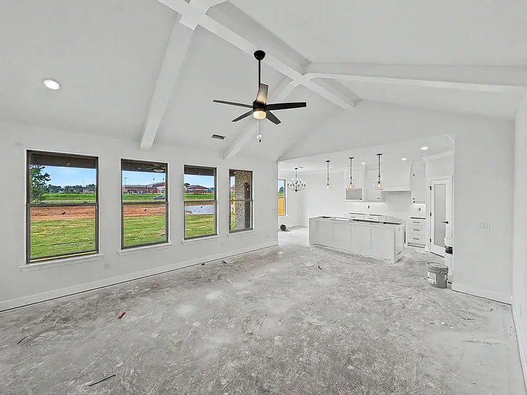 7767 Scenic Valley Ave — Photo 5