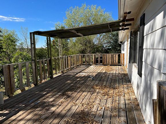4th image of 153 Hillcrest Dr